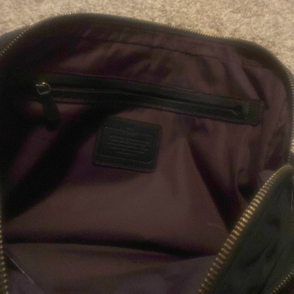 Coach Messenger bag in excellent condition clean no scratches almost new - Picture 4 of 5